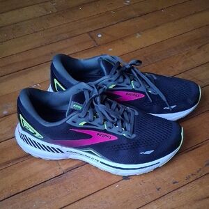 Brooks Adrenaline GTS sz 10.5
